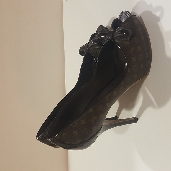 Louis Vuitton Monogram peep toe heels 39 - Picture 4 of 13